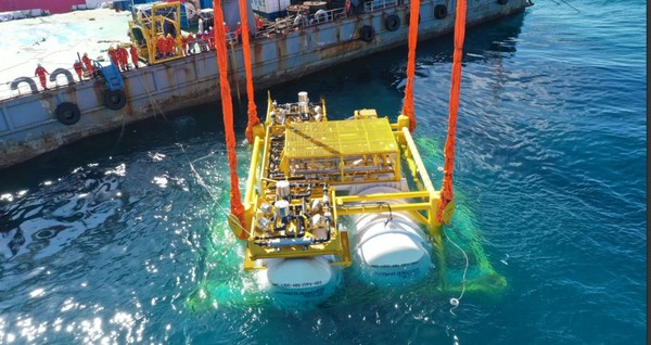 중국이 상하이 해안에 설치한 수중 AI데이터센터 모습. (출처=사이언티픽 아메리칸)