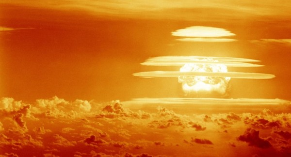 LLM을 악용, 핵무기를 개발하려는 시도를 막기 위한 노력도 이어지고 있다. (이미지=기즈모도, 미 펜타곤)