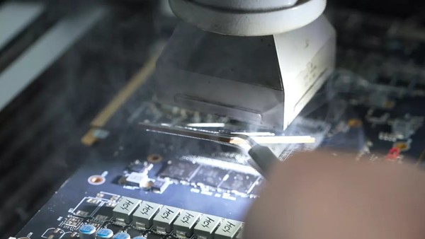 중국엔 이미 최신 고성능 칩도 대거 밀반입되고 있는 것으로 추측된다. (사진=게이머넥서스)