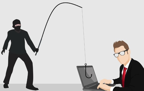 사이버공격에 대해 특히 경영진 신워보호가 중요하다는 주문이다. (이미지=픽사베이)