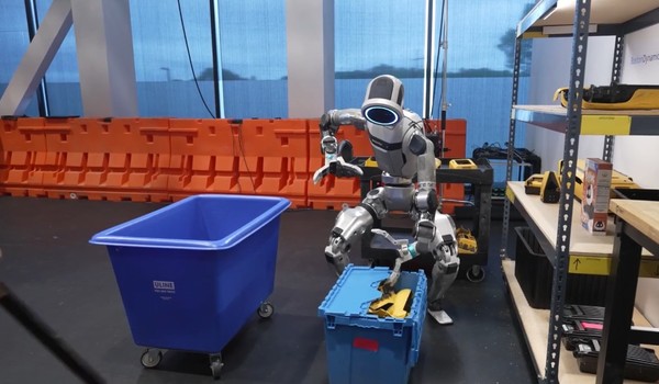 단일 AI모델만으로 다양한 동작을 선보이는 휴머노이드 로봇. (사진=AI 랩)