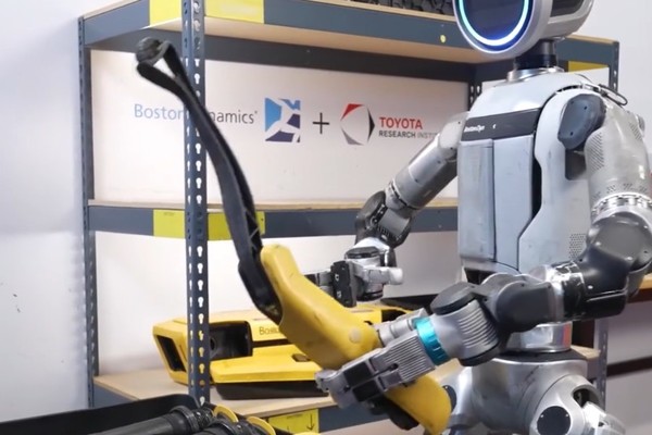 단일 모델 기반 휴머노이드 로봇. (출처=AI Lab)