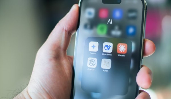 AI봇 애플리케이션 이미지. (출처=언스플레시)