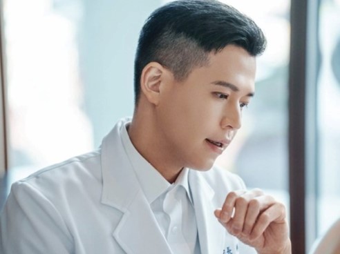  장줘잉 원장은 따뜻한 마음과 섬세한 배려로 환자들의 치과 치료에 대한 두려움을 극복할 수 있게 도움을 준다.